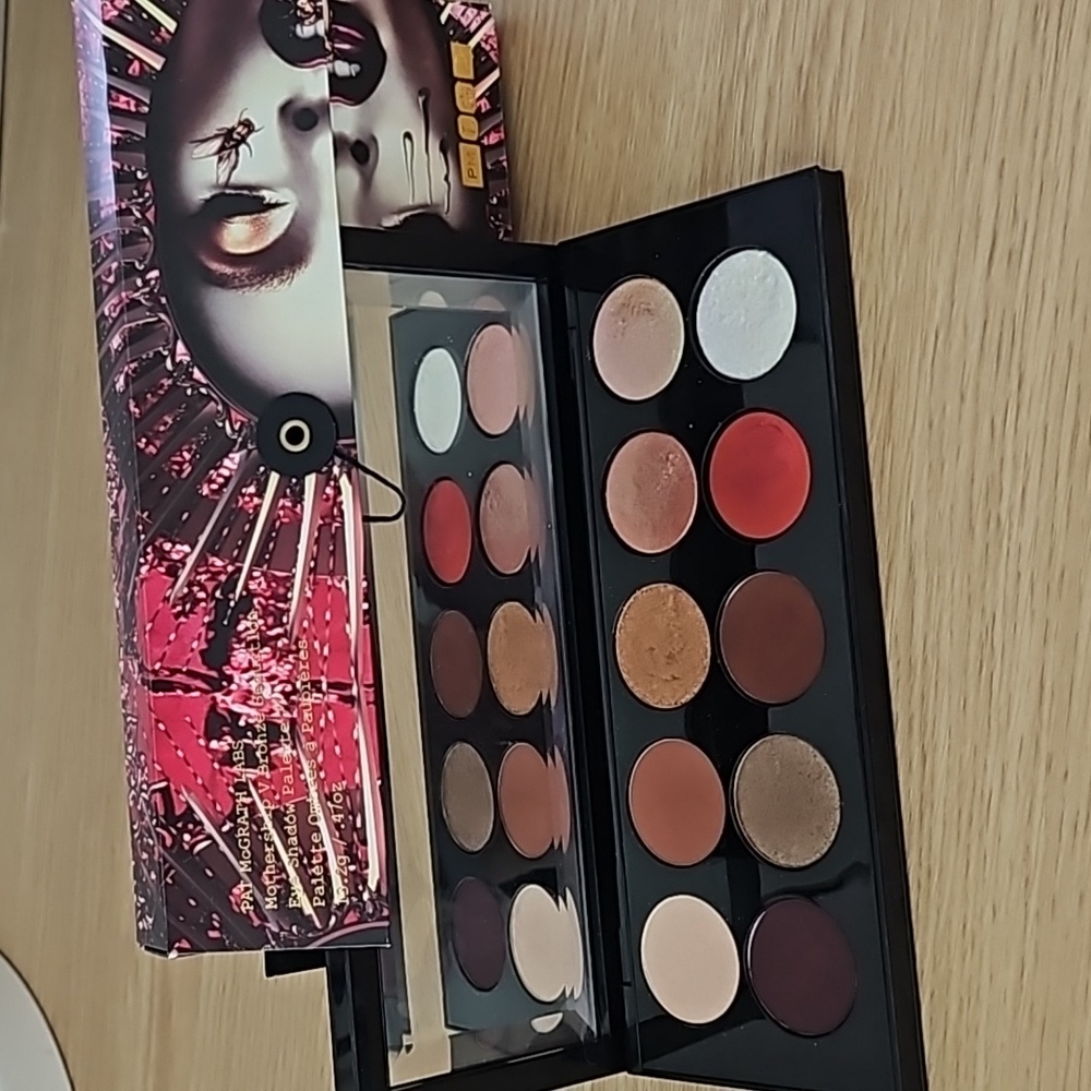 Pat McGrath LABS Mothership V Bronze Seduction Eyeshadow Palette